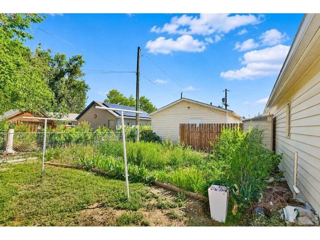 4006 Harrison Ave, Wellington, CO 80549
