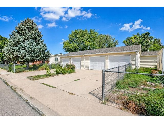 4006 Harrison Ave, Wellington, CO 80549