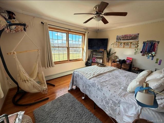 166 Burnt Corners Road, Middletown, NY 10940