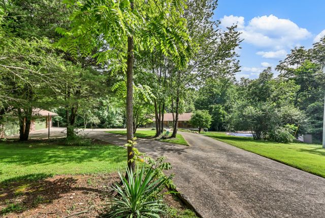 3111 Ashland City Rd, Clarksville, TN 37043