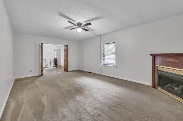 3111 Ashland City Rd, Clarksville, TN 37043