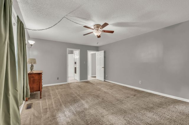 3111 Ashland City Rd, Clarksville, TN 37043