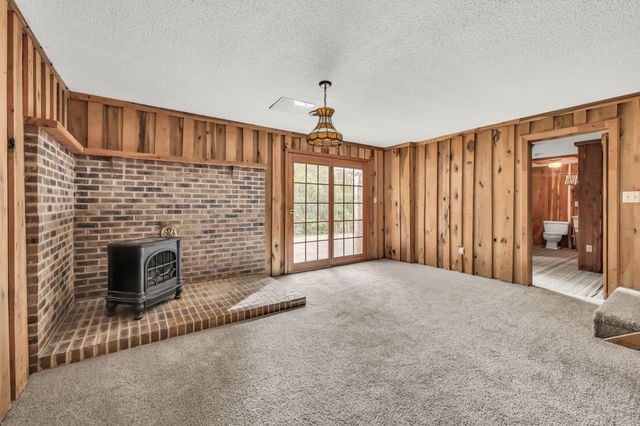 3111 Ashland City Rd, Clarksville, TN 37043
