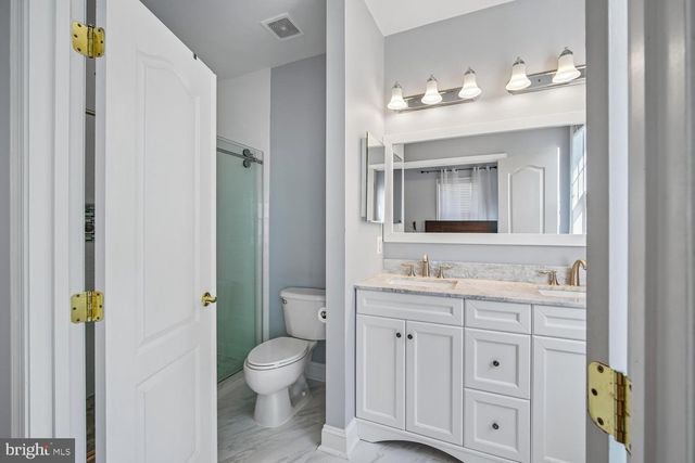 4049 COLUMBIA PIKE, Arlington, VA 22204