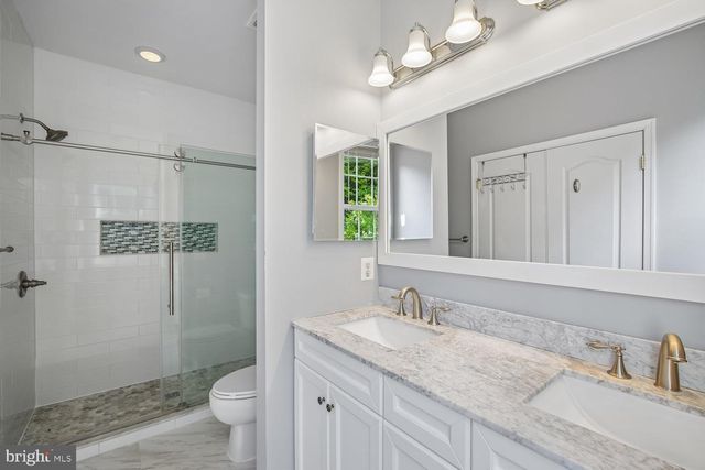 4049 COLUMBIA PIKE, Arlington, VA 22204