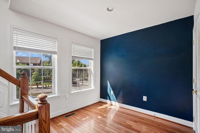 4049 COLUMBIA PIKE, Arlington, VA 22204