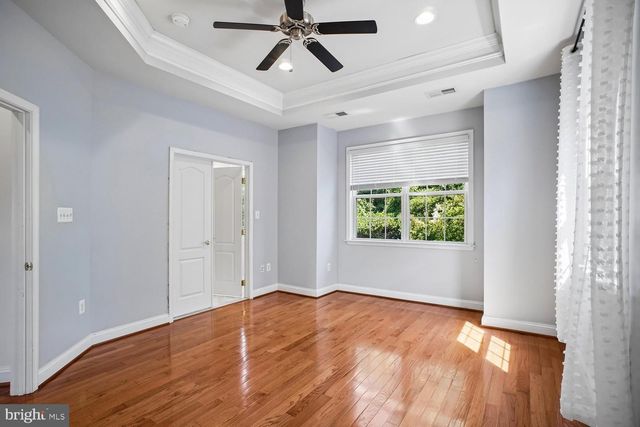 4049 COLUMBIA PIKE, Arlington, VA 22204