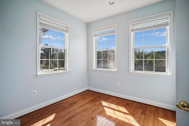 4049 COLUMBIA PIKE, Arlington, VA 22204