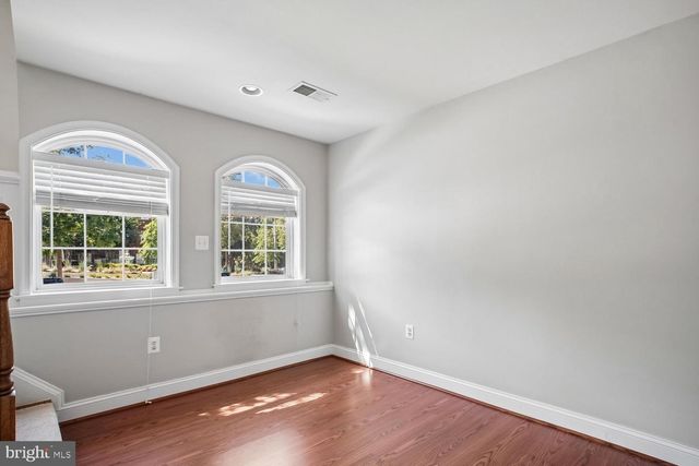 4049 COLUMBIA PIKE, Arlington, VA 22204