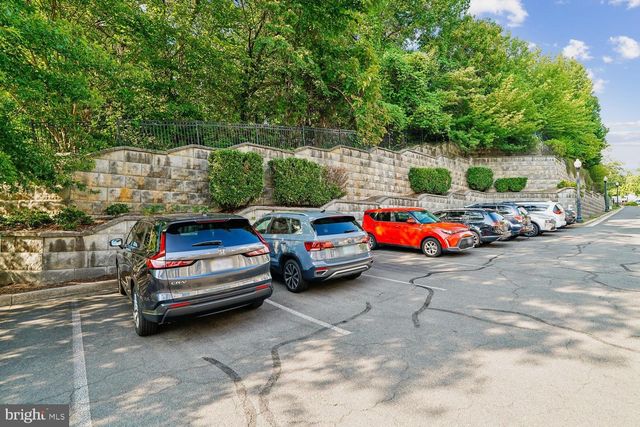 4049 COLUMBIA PIKE, Arlington, VA 22204