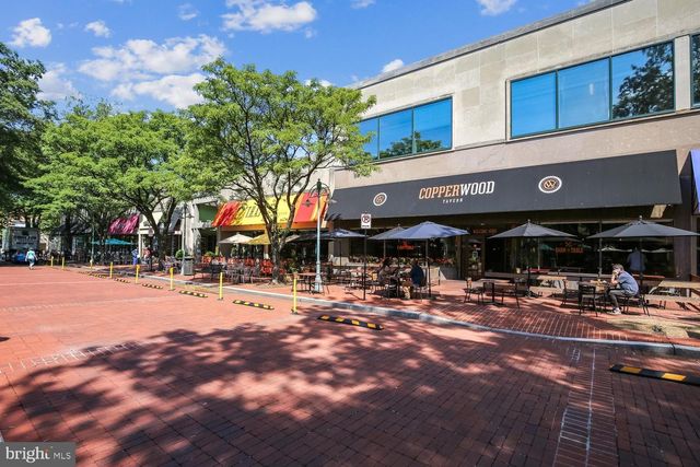 4049 COLUMBIA PIKE, Arlington, VA 22204