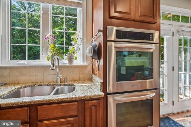 4049 COLUMBIA PIKE, Arlington, VA 22204