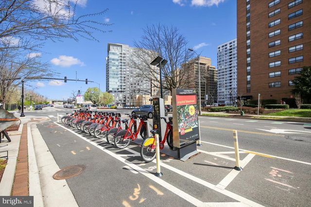 4049 COLUMBIA PIKE, Arlington, VA 22204