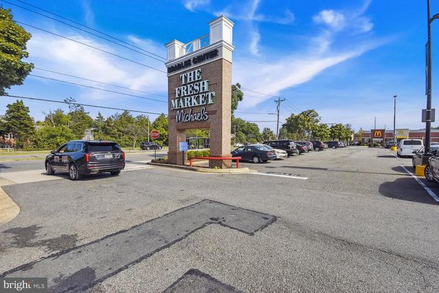 4049 COLUMBIA PIKE, Arlington, VA 22204