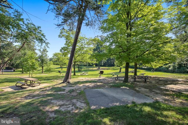 4049 COLUMBIA PIKE, Arlington, VA 22204