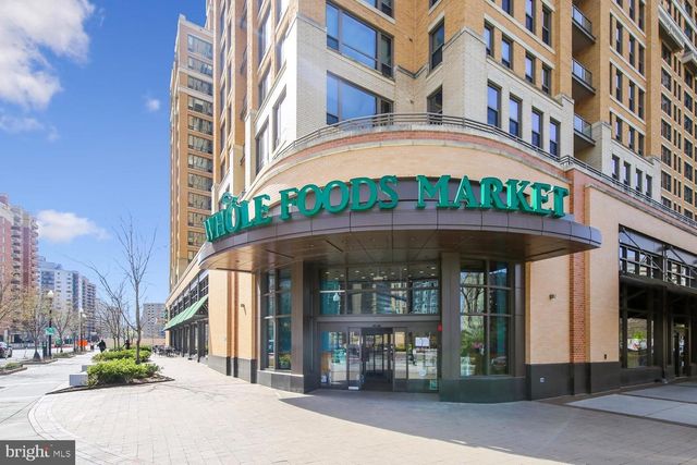 4049 COLUMBIA PIKE, Arlington, VA 22204