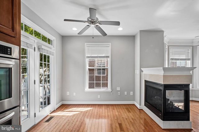 4049 COLUMBIA PIKE, Arlington, VA 22204