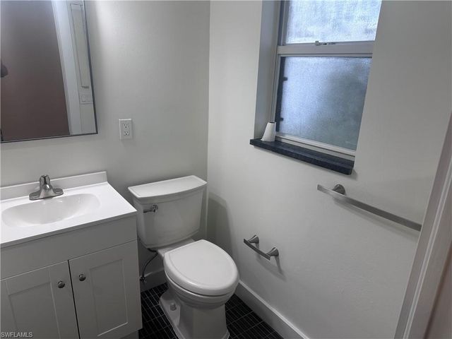 1440 Green Valley CIR W 601, Naples, FL 34104