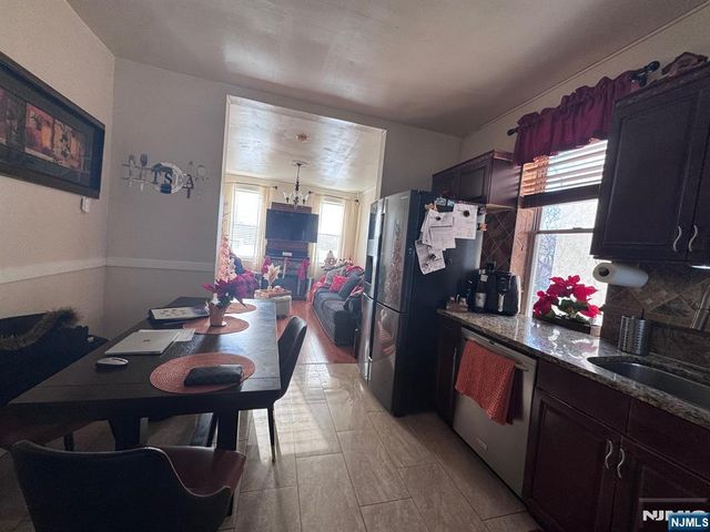 27 66th Street 4, West New York, NJ 07093