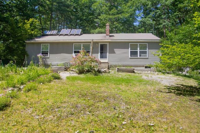14 Ridgeway Drive, Newbury, NH 03255