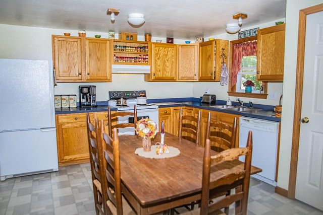 14 Ridgeway Drive, Newbury, NH 03255