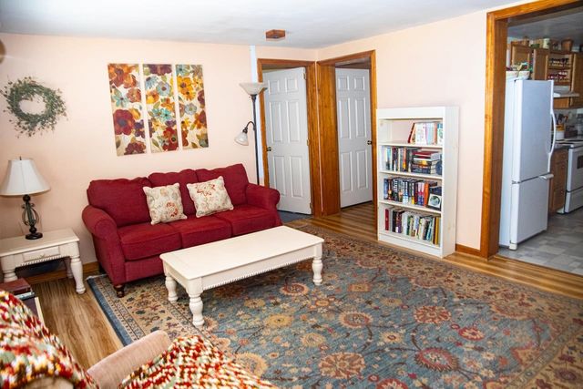 14 Ridgeway Drive, Newbury, NH 03255