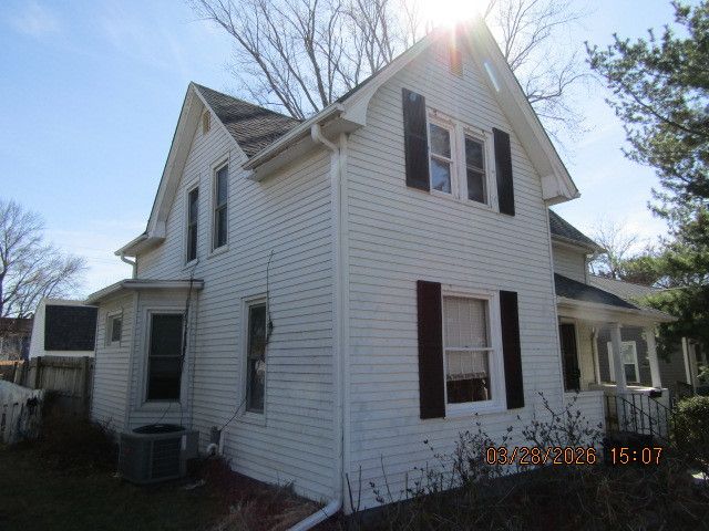 2334 18th Avenue, Moline, IL 61265