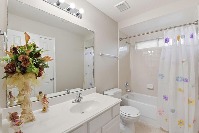 1821 Majestic Oak Drive, Pearland, TX 77581