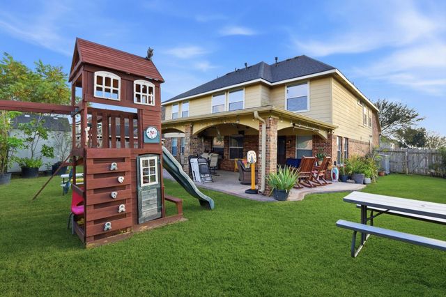 1821 Majestic Oak Drive, Pearland, TX 77581