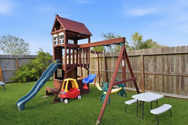 1821 Majestic Oak Drive, Pearland, TX 77581