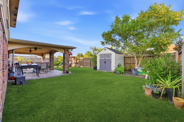 1821 Majestic Oak Drive, Pearland, TX 77581