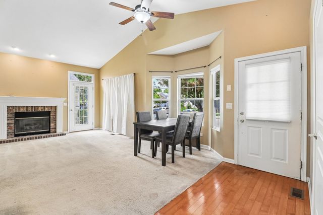 2722 Kendall Crossing, Johnsburg, IL 60051
