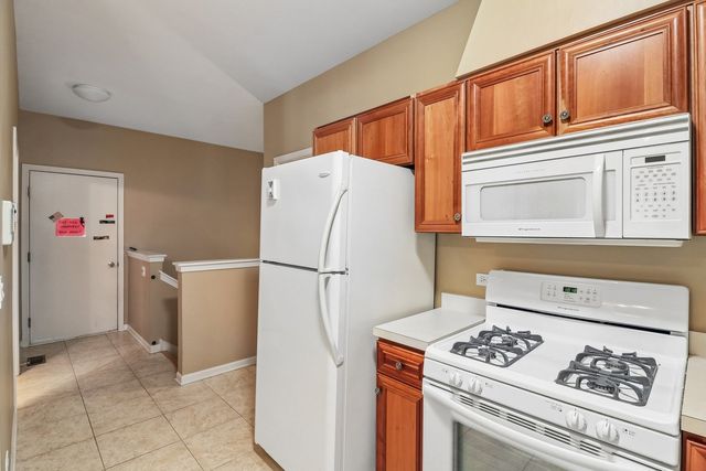 2722 Kendall Crossing, Johnsburg, IL 60051