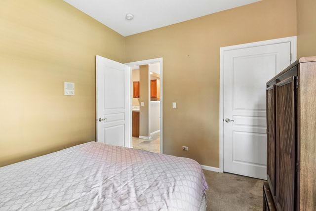 2722 Kendall Crossing, Johnsburg, IL 60051