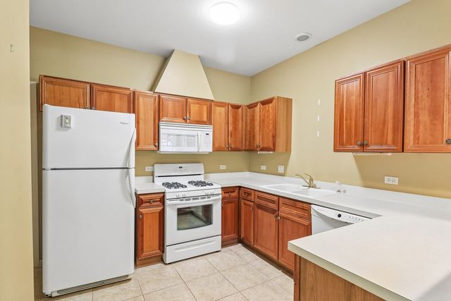 2722 Kendall Crossing, Johnsburg, IL 60051
