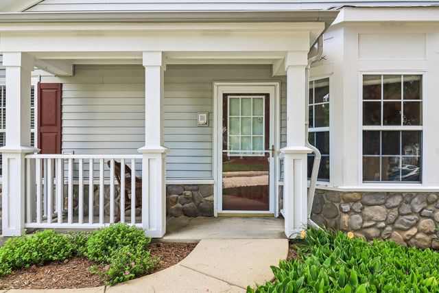2722 Kendall Crossing, Johnsburg, IL 60051