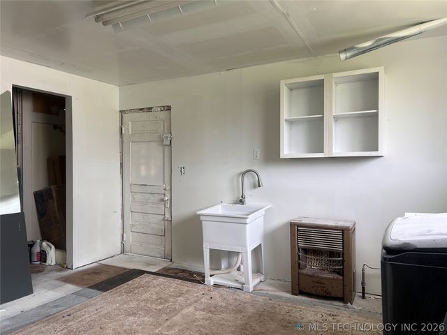 70 E Washington Avenue, Krebs, OK 74554