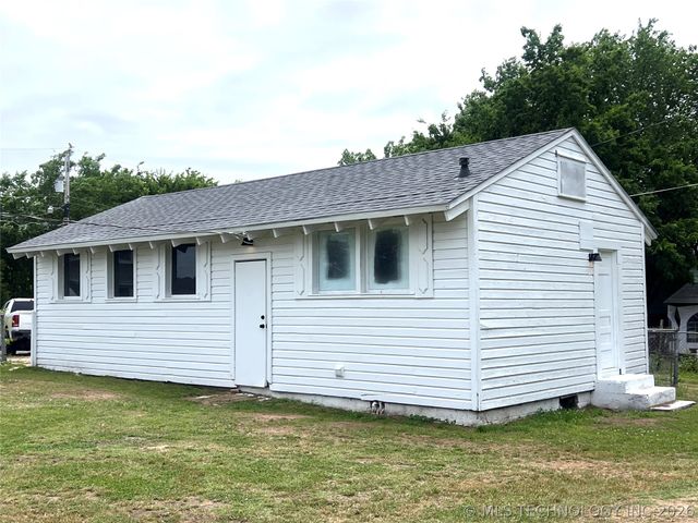 70 E Washington Avenue, Krebs, OK 74554