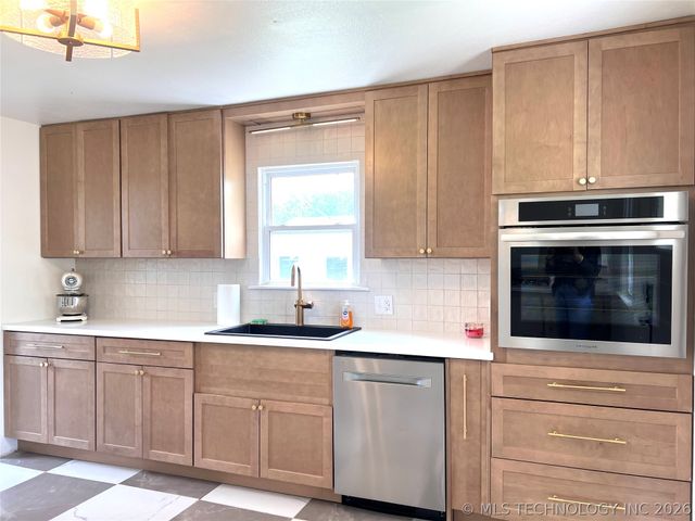 70 E Washington Avenue, Krebs, OK 74554