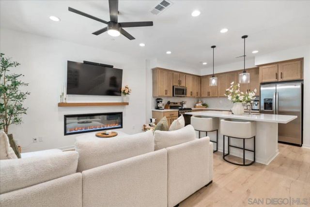 32383 Tannat Drive, Temecula, CA 92591
