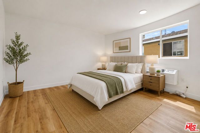 219 E 87th Street, Los Angeles, CA 90003