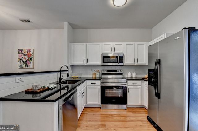 256 Paden Cove Trail, Lawrenceville, GA 30044