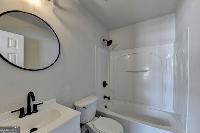 256 Paden Cove Trail, Lawrenceville, GA 30044