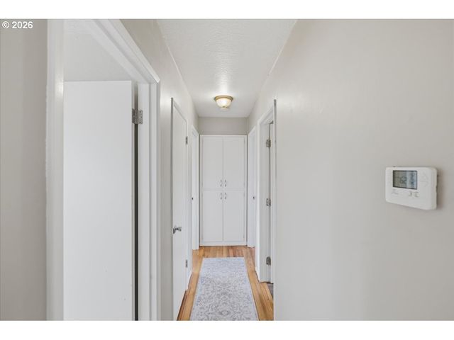 18121 Se LINCOLN St, Portland, OR 97233