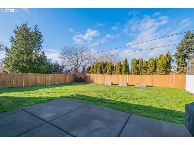 18121 Se LINCOLN St, Portland, OR 97233