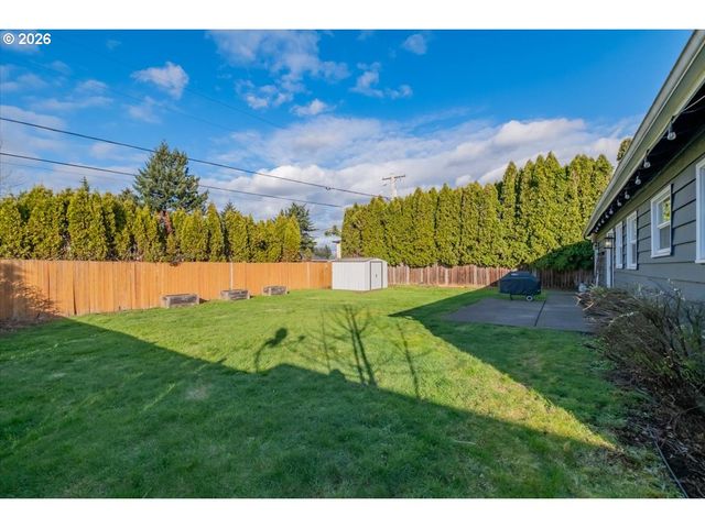 18121 Se LINCOLN St, Portland, OR 97233