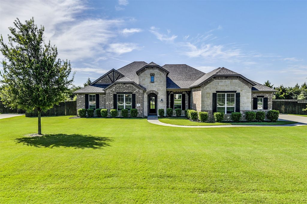 7820 Marks Drive, Waxahachie, TX 75167