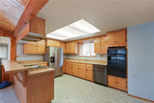 1016 Anita Avenue, Big Bear City, CA 92314