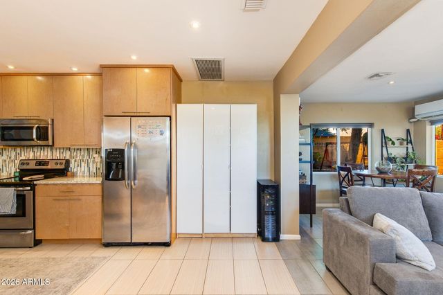 3133 N 21ST Street, Phoenix, AZ 85016
