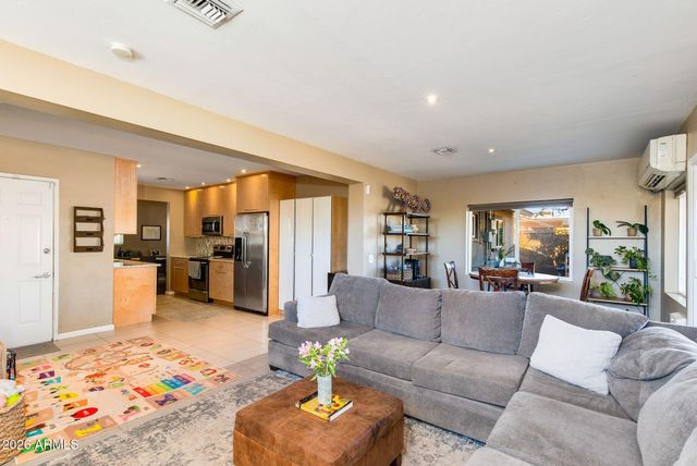 3133 N 21ST Street, Phoenix, AZ 85016